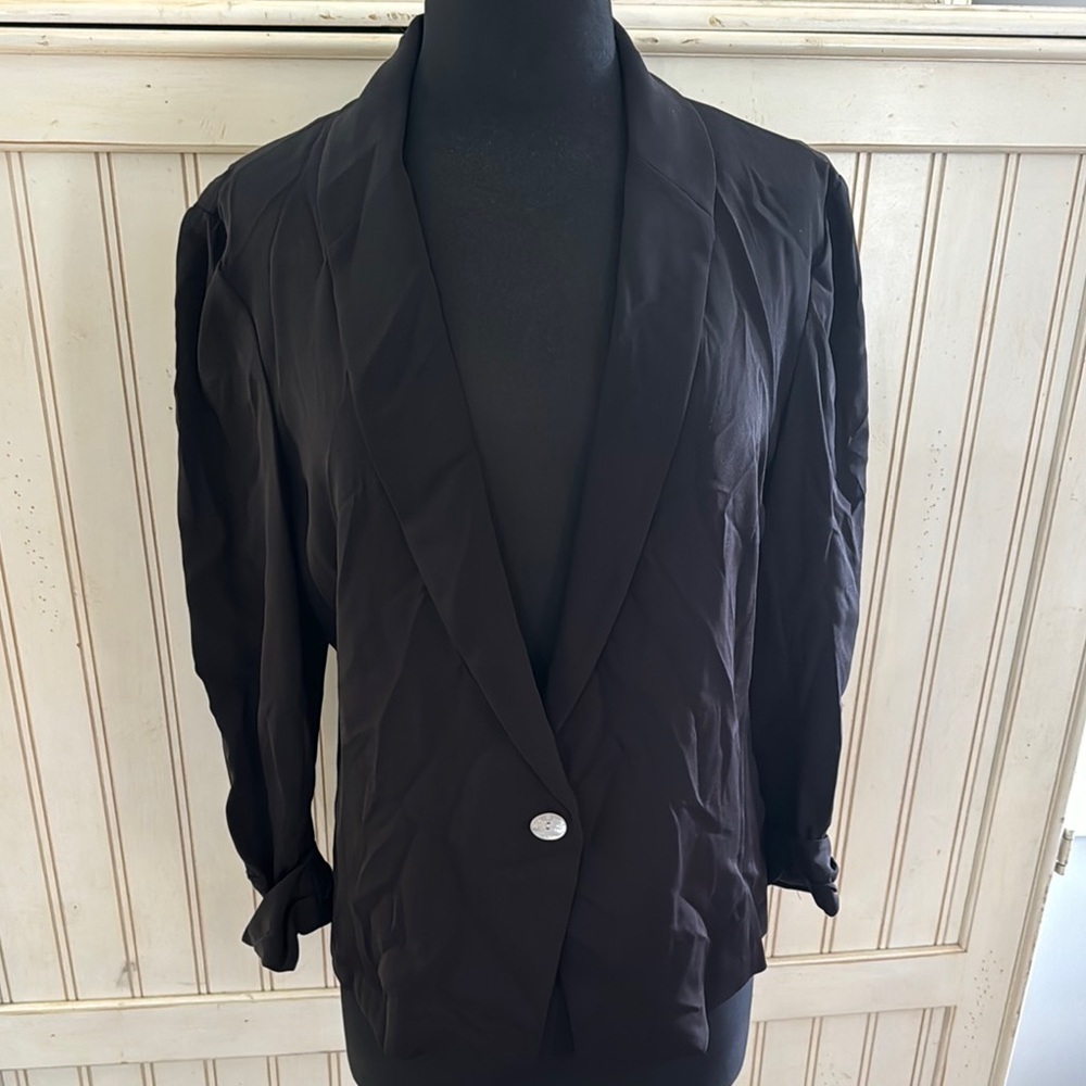 Paperwhite Black One Button Closure Silk Blazer